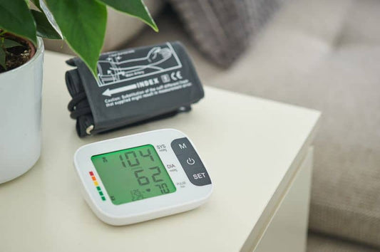 5 Expert tips for choosing digital blood pressure monitor for home use
