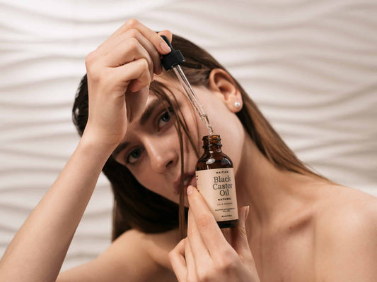 Castor oil for eyelashes